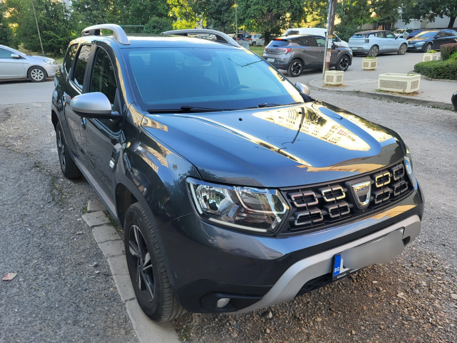 Dacia Duster, снимка 2 - Автомобили и джипове - 55285628