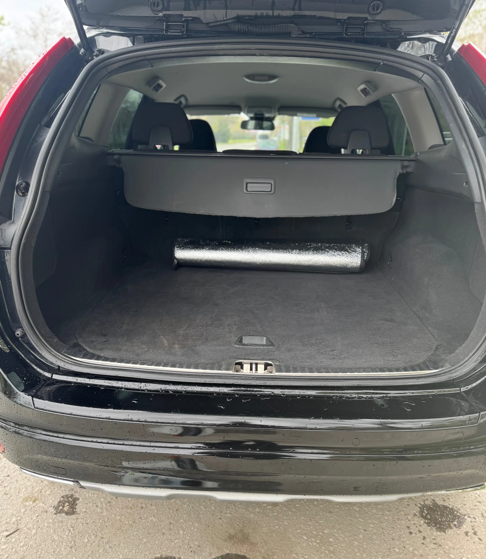 Volvo XC60 2.0, снимка 11 - Автомобили и джипове - 55409437