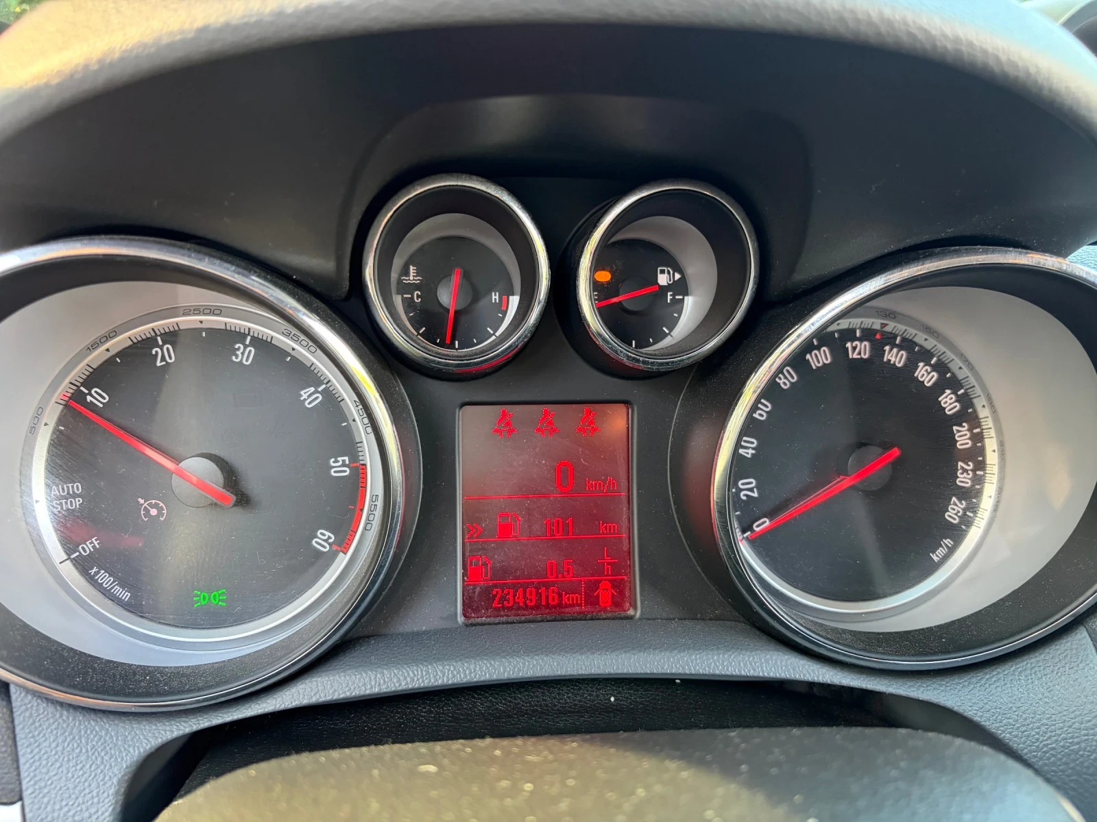 Opel Mokka, снимка 6 - Автомобили и джипове - 55823822