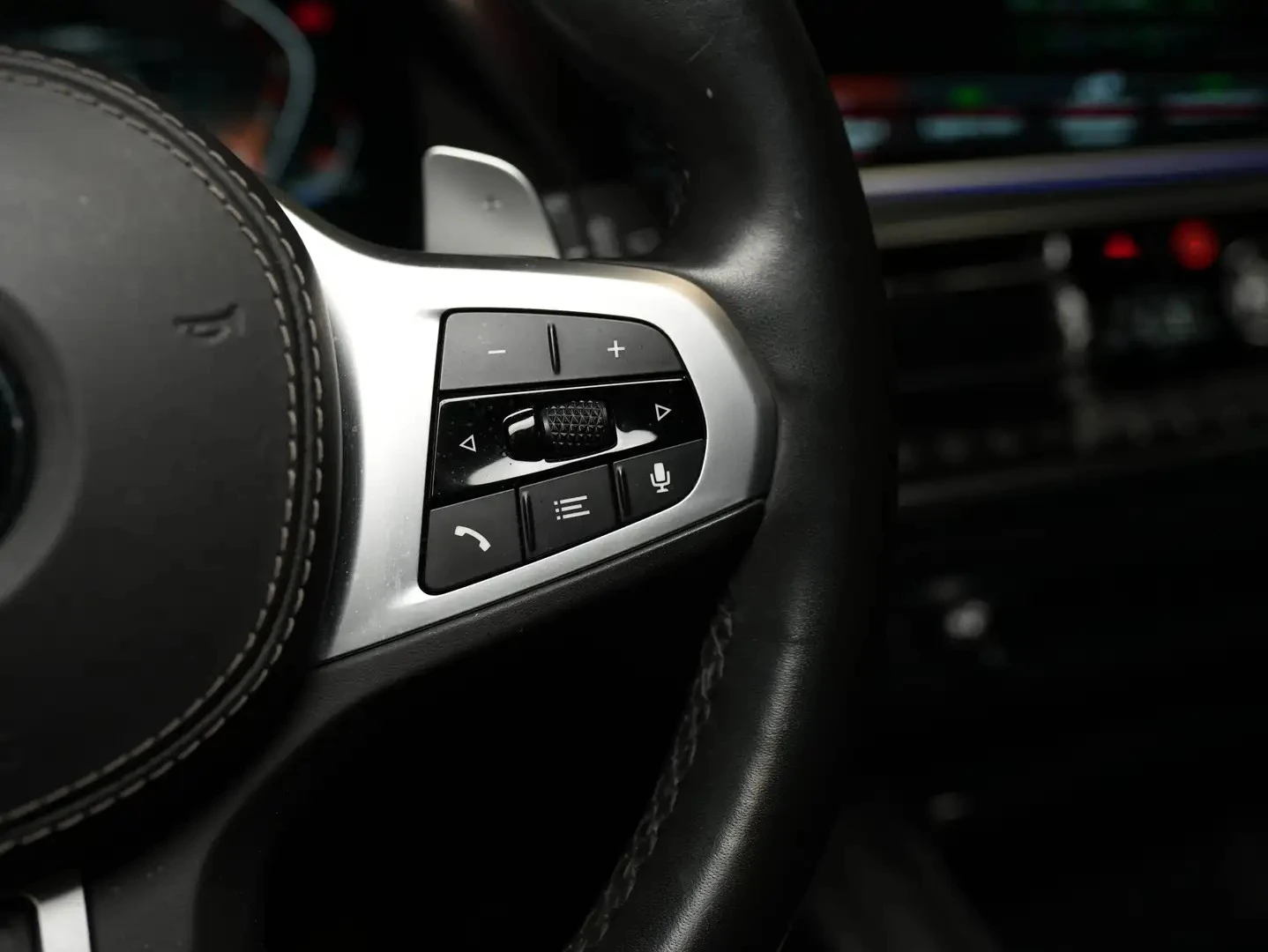 BMW X5 xDrive50i M Sport Premium ЦЕНА ДО БГ АВТОКРЕДИТ, снимка 8 - Автомобили и джипове - 55900606