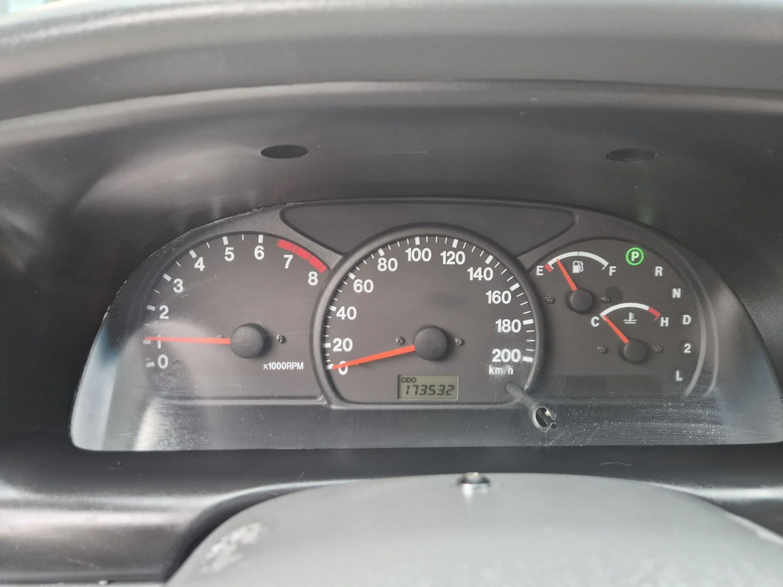 Suzuki Grand vitara АВТОМАТИК БЕЗ РЪЖДА, снимка 14 - Автомобили и джипове - 56183824