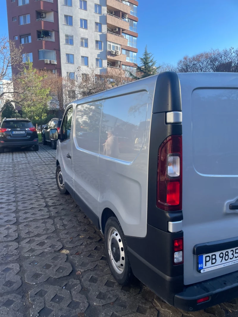 Renault Trafic, снимка 4 - Бусове и автобуси - 52661965