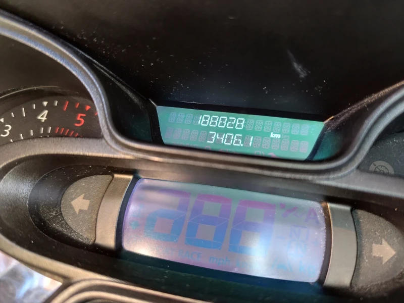 Renault Trafic, снимка 11 - Бусове и автобуси - 52661965