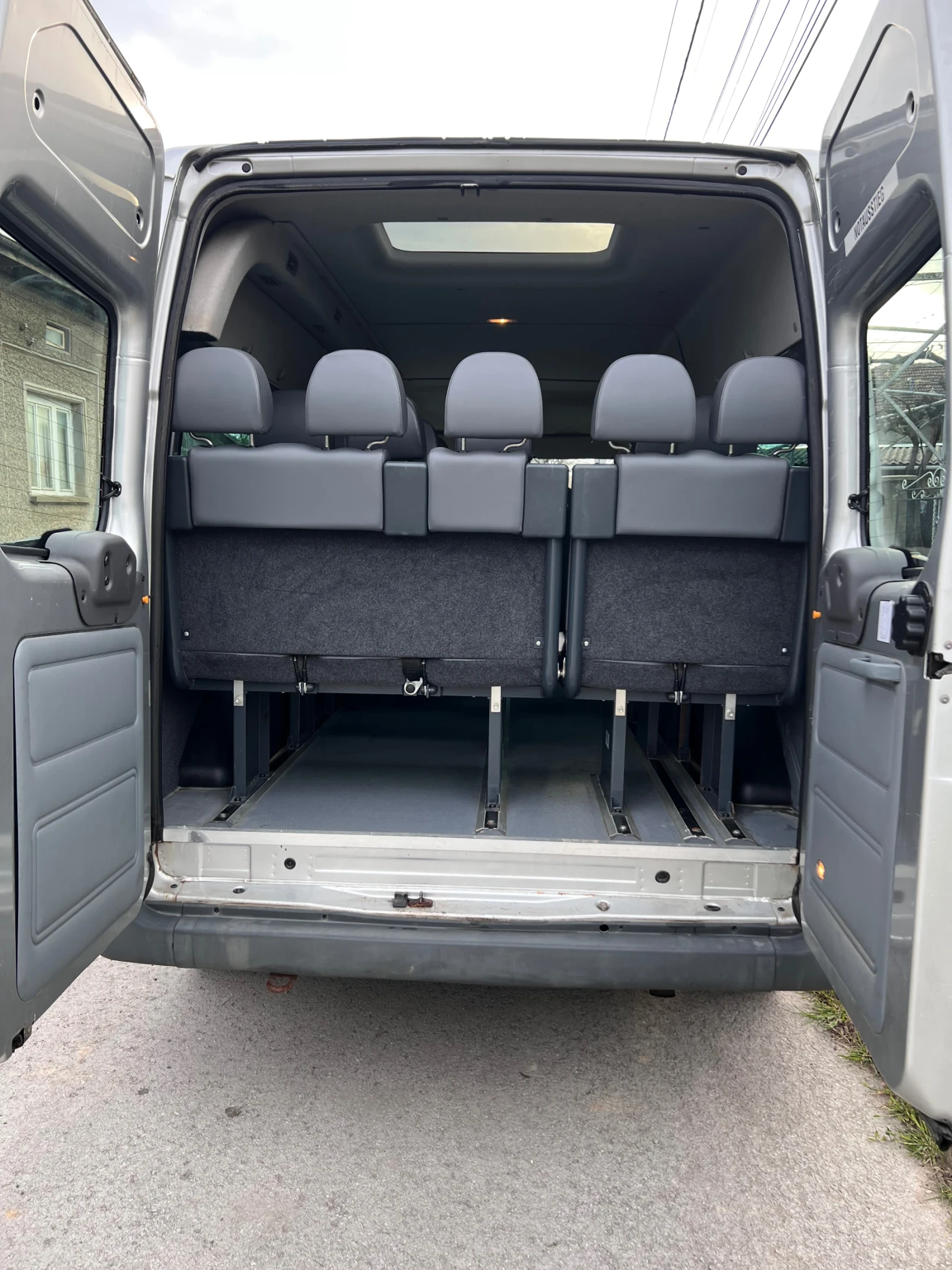 Ford Transit Специализиран нов внос от Швейцария, снимка 9 - Бусове и автобуси - 54207599