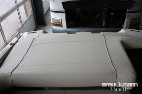 Моторна яхта Regal, снимка 9 - Воден транспорт - 53506457