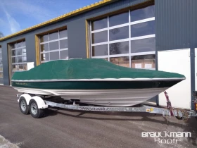 Моторна яхта Regal, снимка 2 - Воден транспорт - 53506457