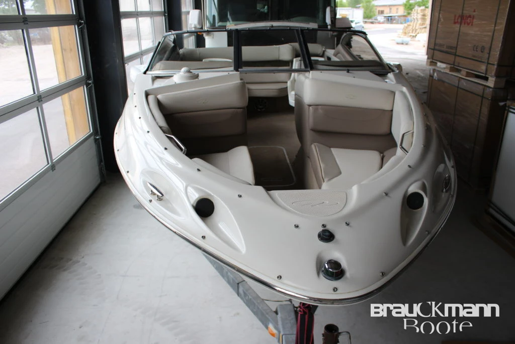 Моторна яхта Regal  - изображение 6