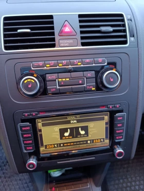 VW Touran 2.0  140 кс  led .ksenon.kamera, снимка 7