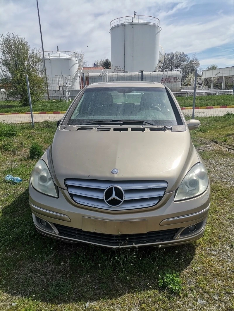 Mercedes-Benz B 200 CDI SPORT, снимка 2 - Автомобили и джипове - 47442504