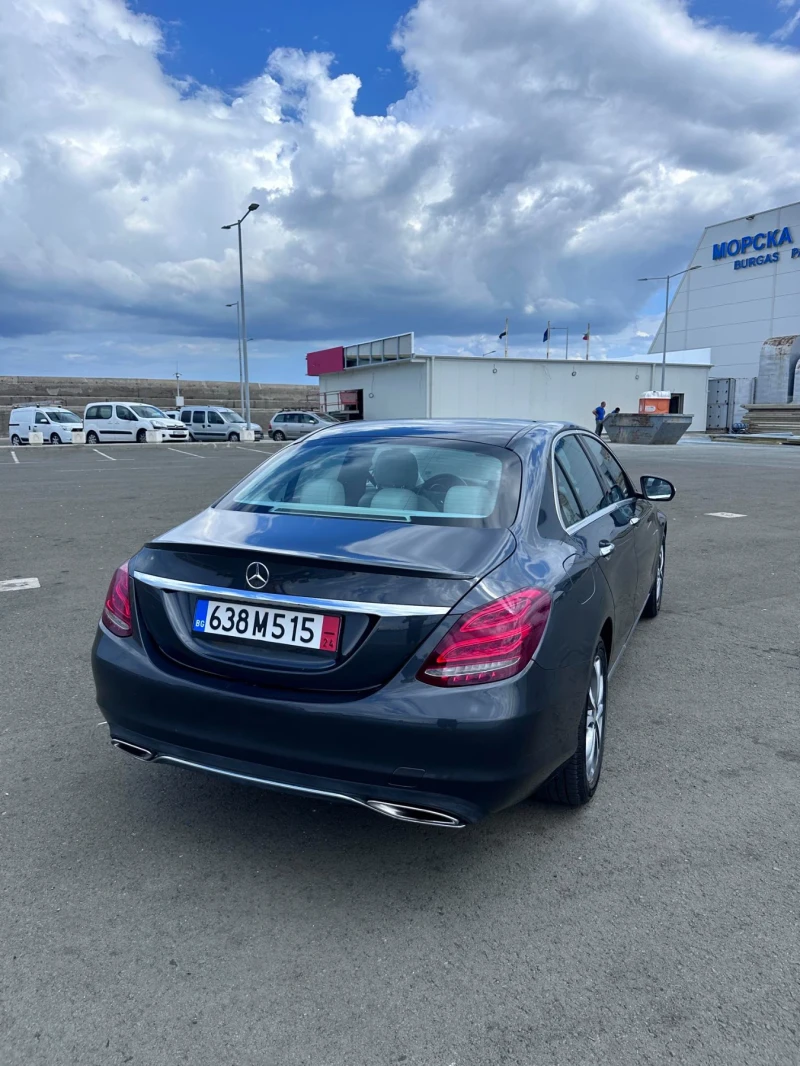 Mercedes-Benz C 300 #4matic #Панорама #burmester# FULL LED #CAM, снимка 4 - Автомобили и джипове - 47428349