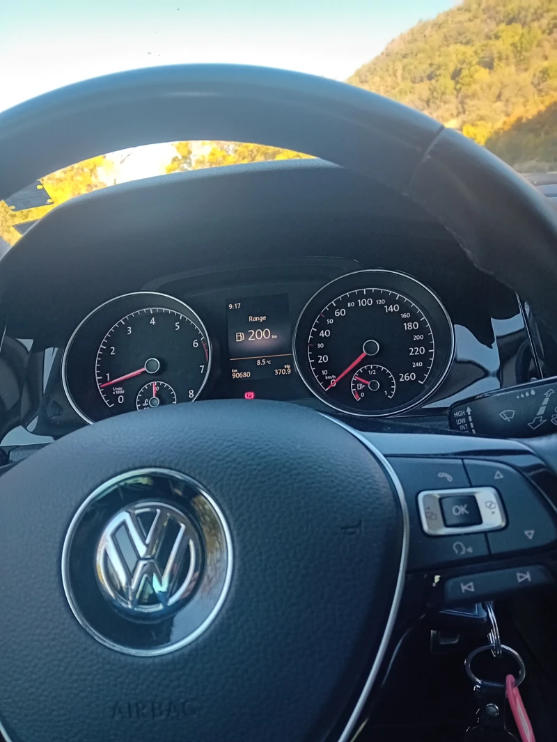 VW Golf, снимка 13 - Автомобили и джипове - 47991266