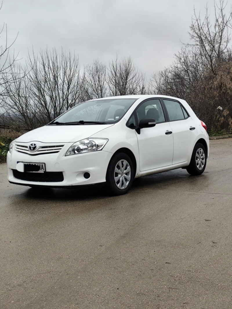 Toyota Auris, снимка 2 - Автомобили и джипове - 48480367