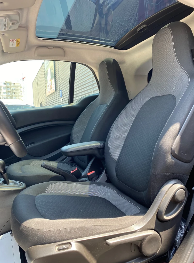 Smart Fortwo EQ EXECUTIVE , снимка 7 - Автомобили и джипове - 51430474