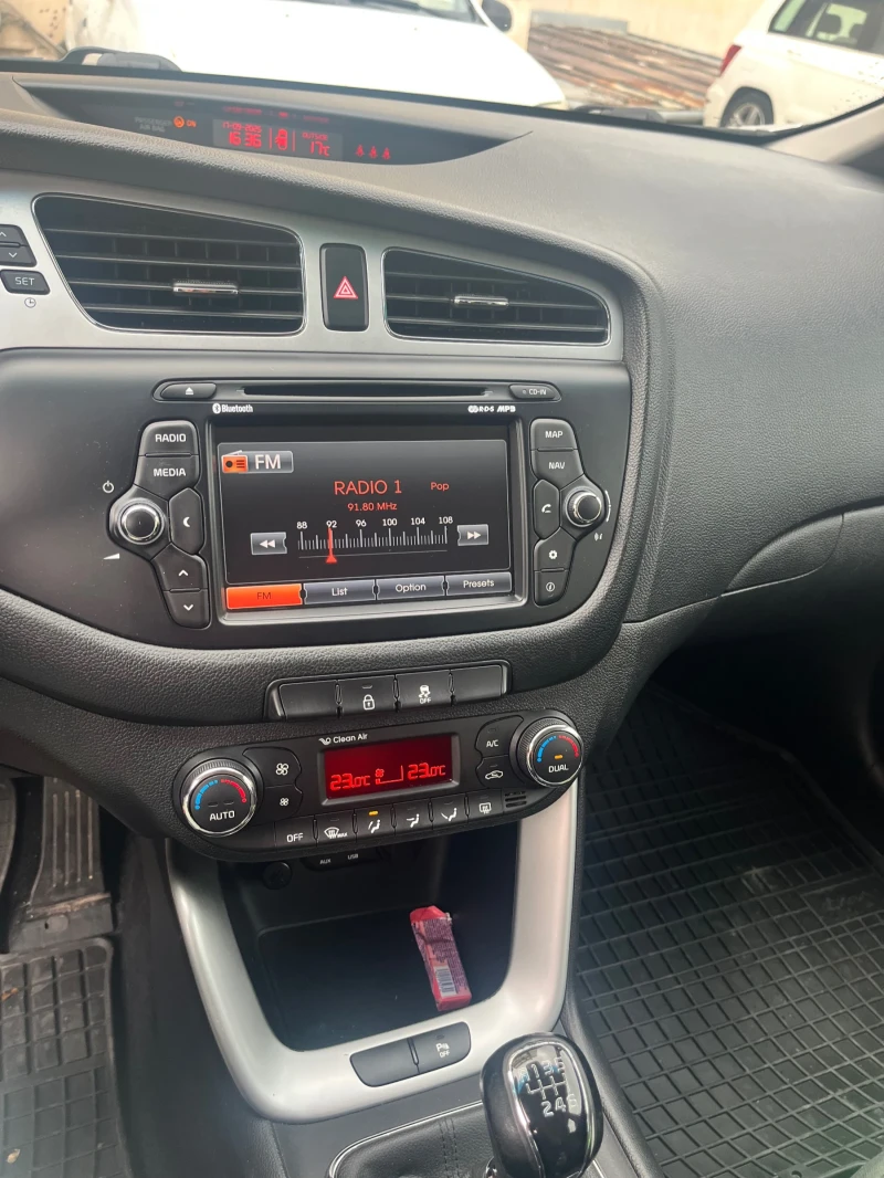 Kia Ceed Комби, снимка 9 - Автомобили и джипове - 52689716