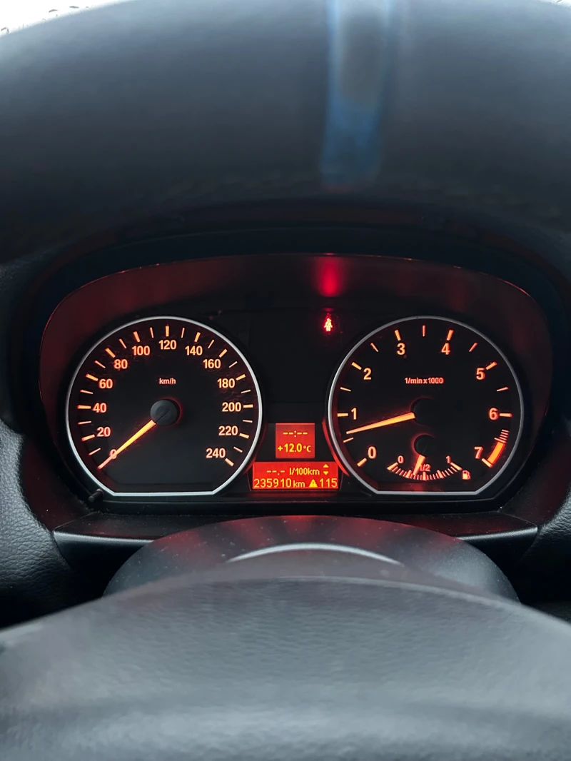 BMW 118, снимка 14 - Автомобили и джипове - 52592712