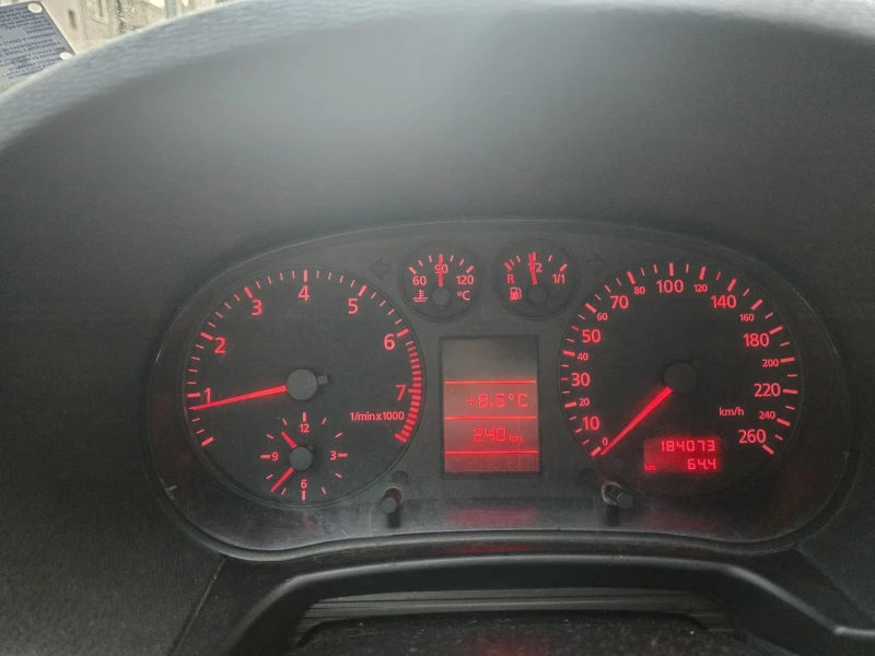 Audi A3 1.8T Quattro, снимка 9 - Автомобили и джипове - 52792952