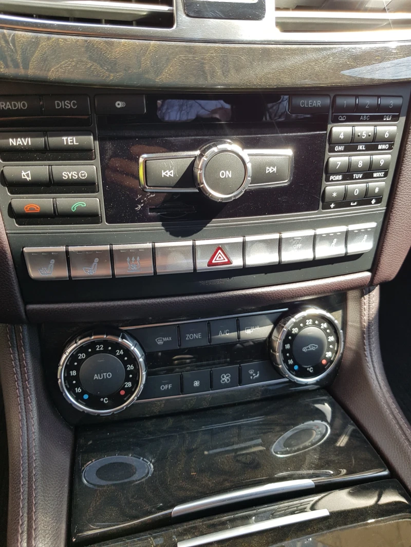 Mercedes-Benz CLS 350, снимка 12 - Автомобили и джипове - 53598796