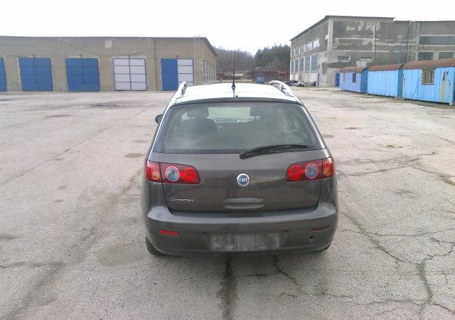 Fiat Croma 2.4 JTD, 1.9 JTD - изображение 4