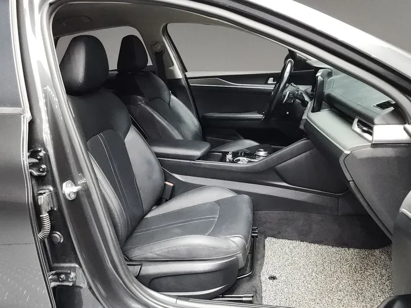 Kia K5 2.0 Prestige, снимка 11 - Автомобили и джипове - 55739330
