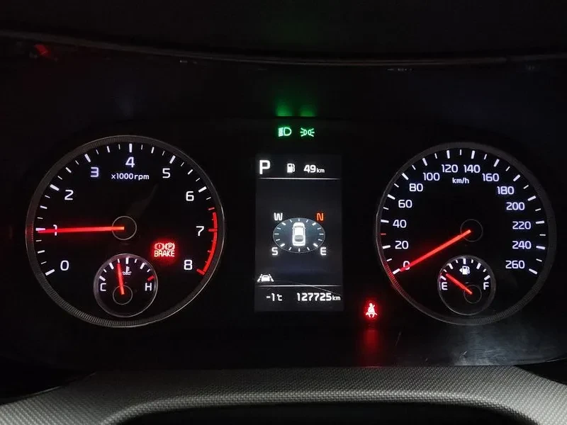 Kia K5 2.0 Prestige, снимка 8 - Автомобили и джипове - 55739330