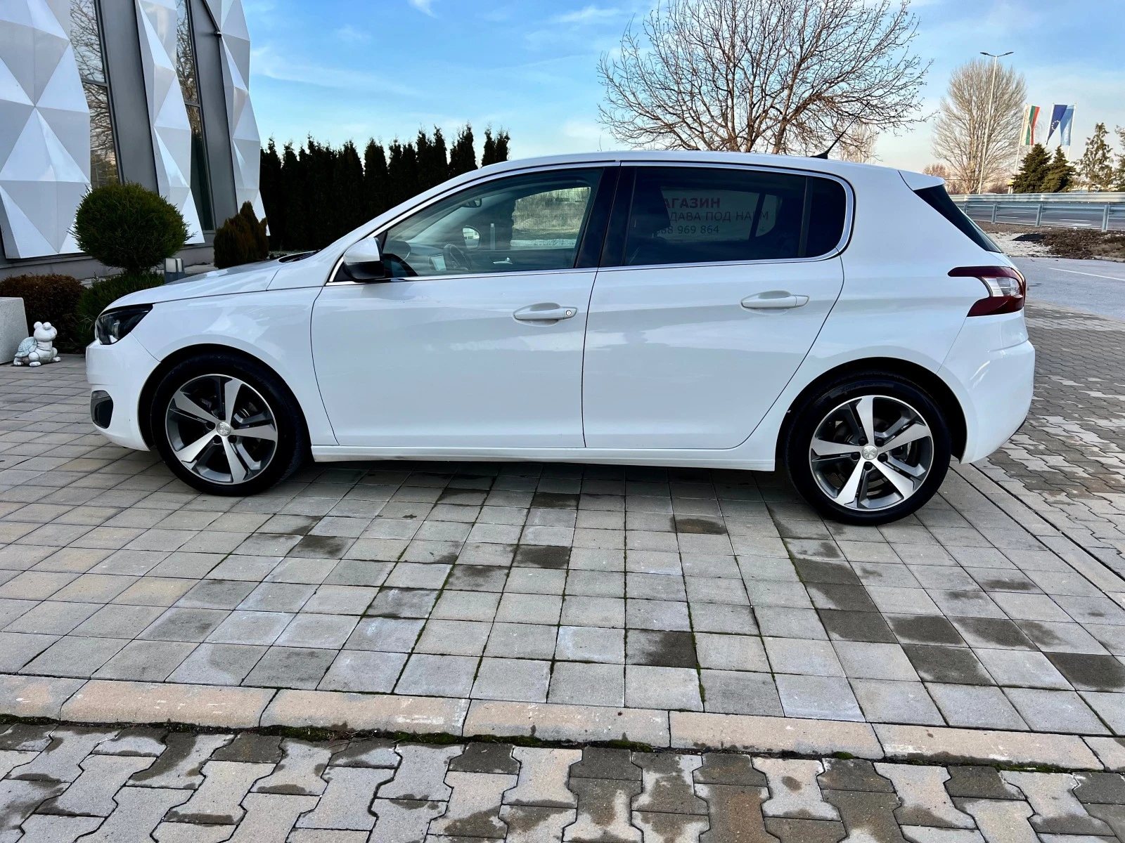 Peugeot 308 1.6HDI-ALLURE-KEYLESS-GO-NAVI-ПАРКТРОНИК-АВТОПИЛОТ - изображение 8