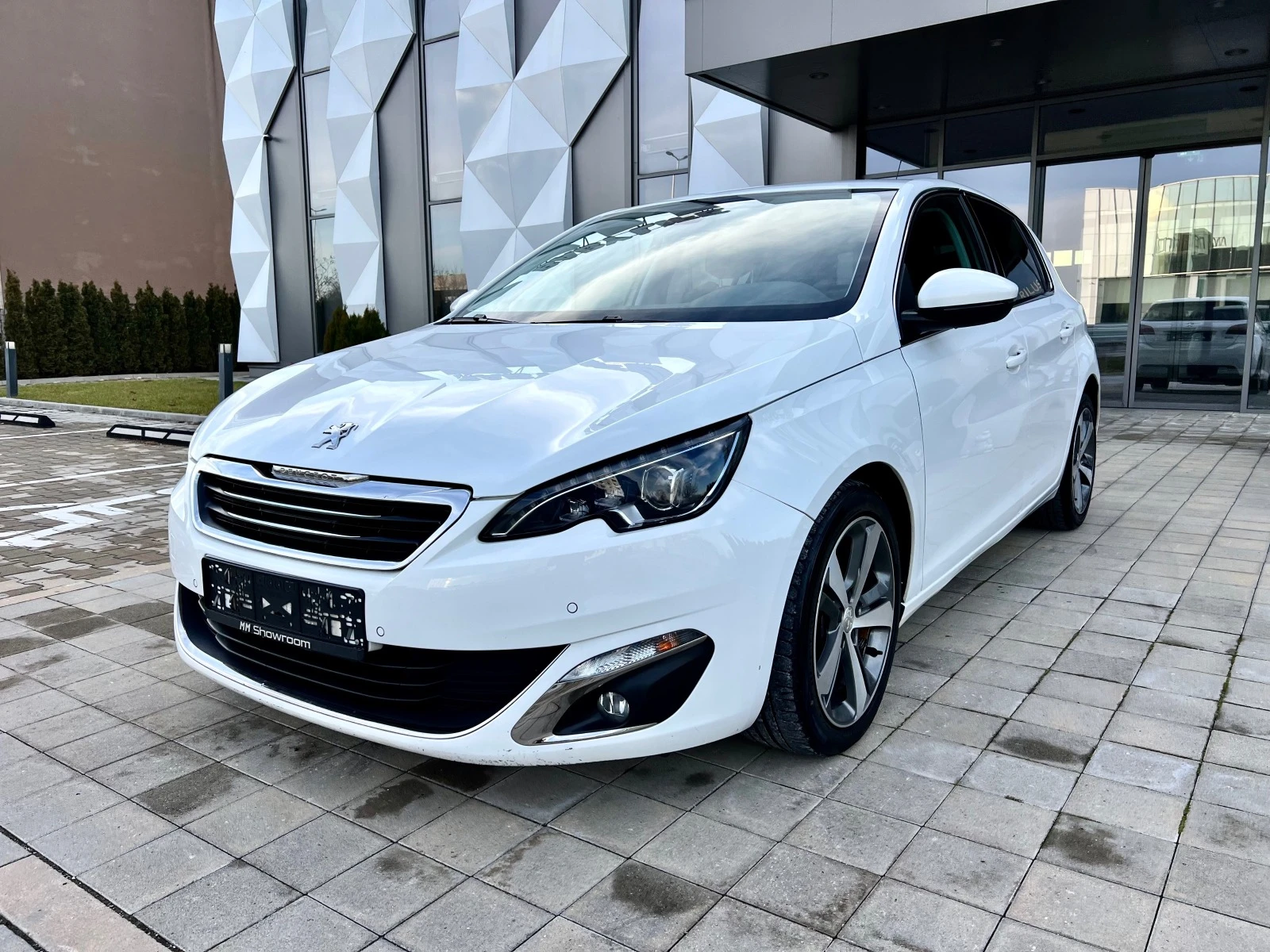 Peugeot 308 1.6HDI-ALLURE-KEYLESS-GO-NAVI-ПАРКТРОНИК-АВТОПИЛОТ - [1] 