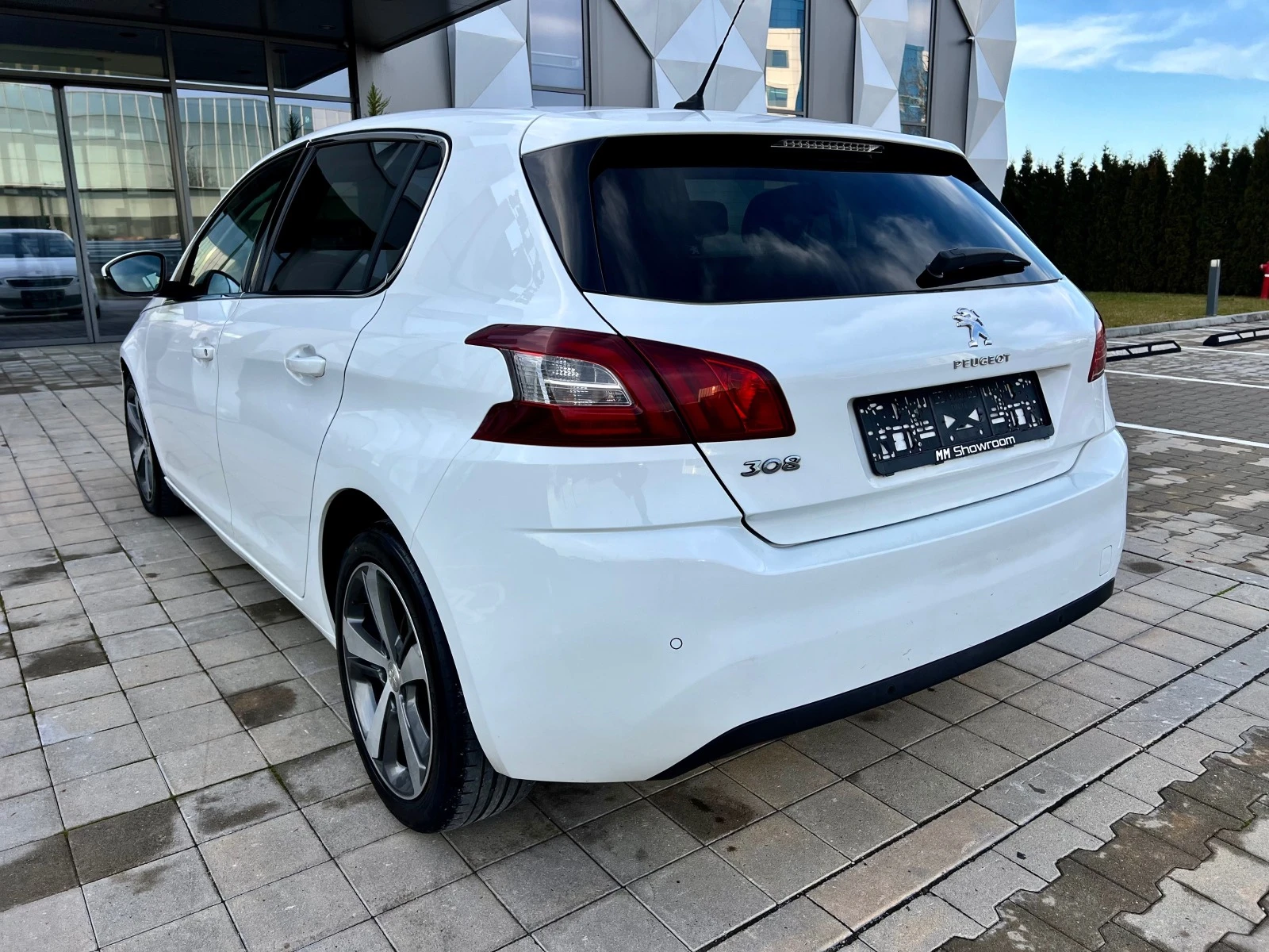 Peugeot 308 1.6HDI-ALLURE-KEYLESS-GO-NAVI-ПАРКТРОНИК-АВТОПИЛОТ - изображение 7