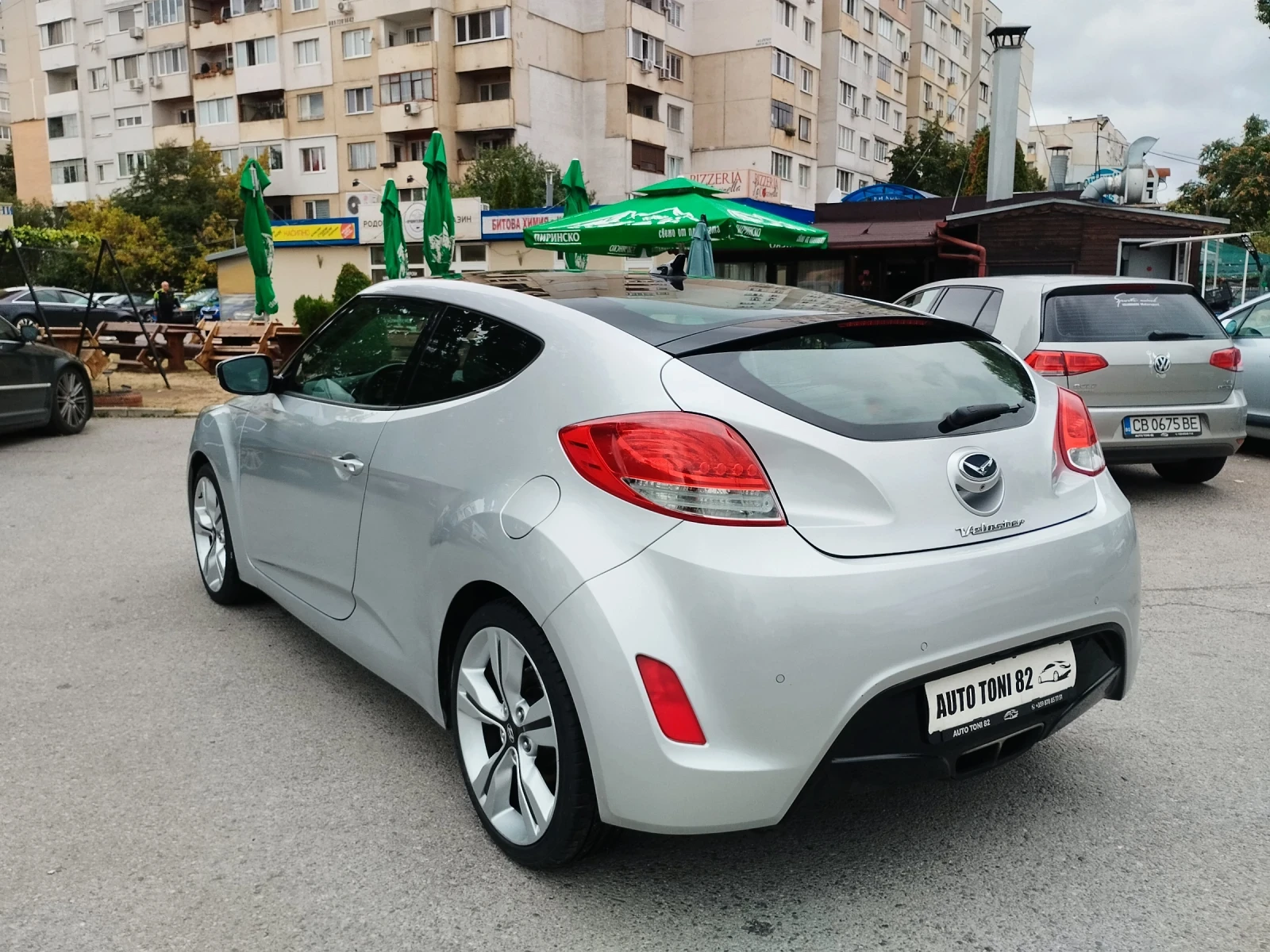 Hyundai Veloster  1.6i Панорамен покрив, Камера за задно виждане!!! - изображение 6