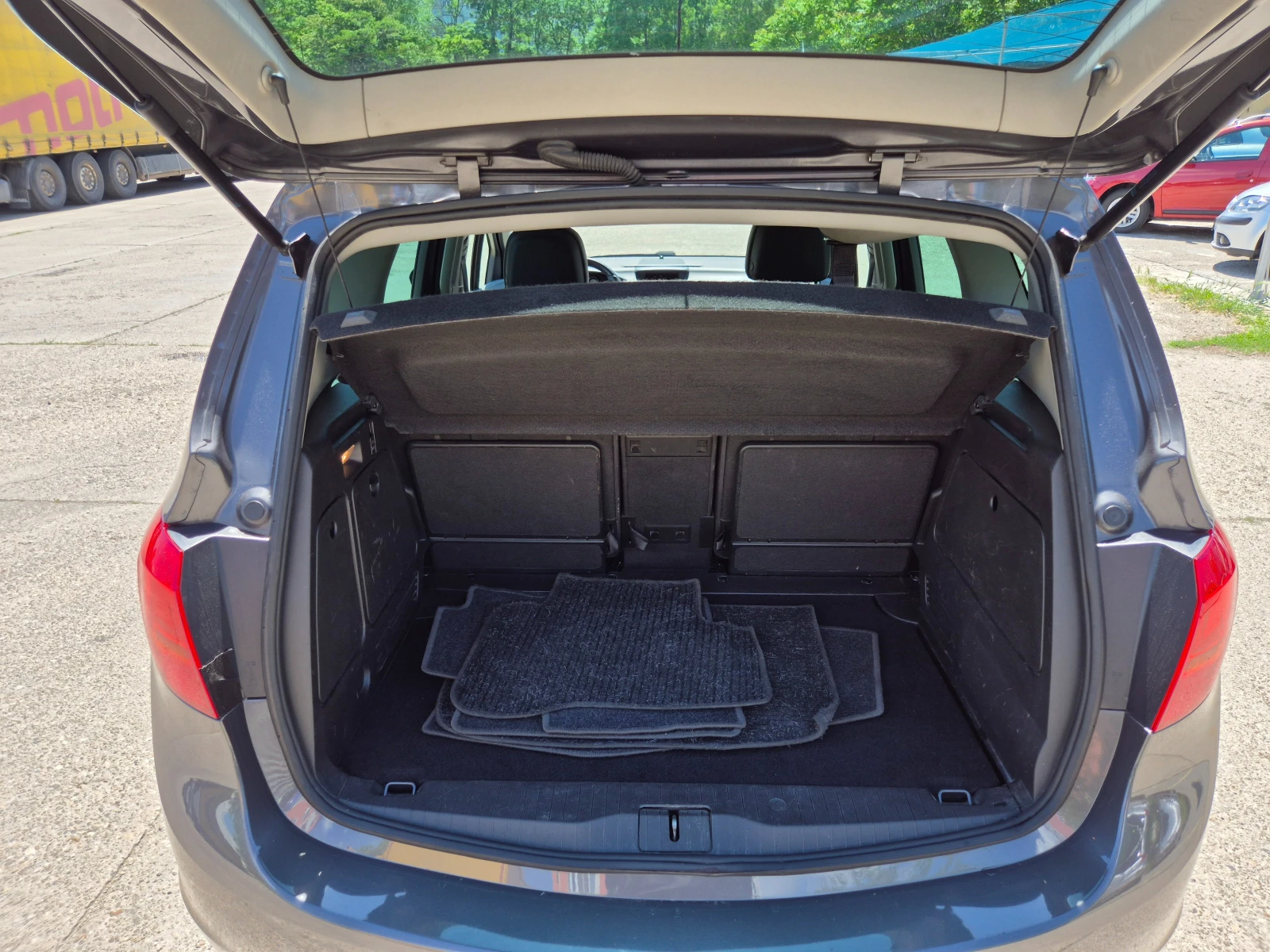 Opel Meriva 1.3Mjet-Италия - изображение 10
