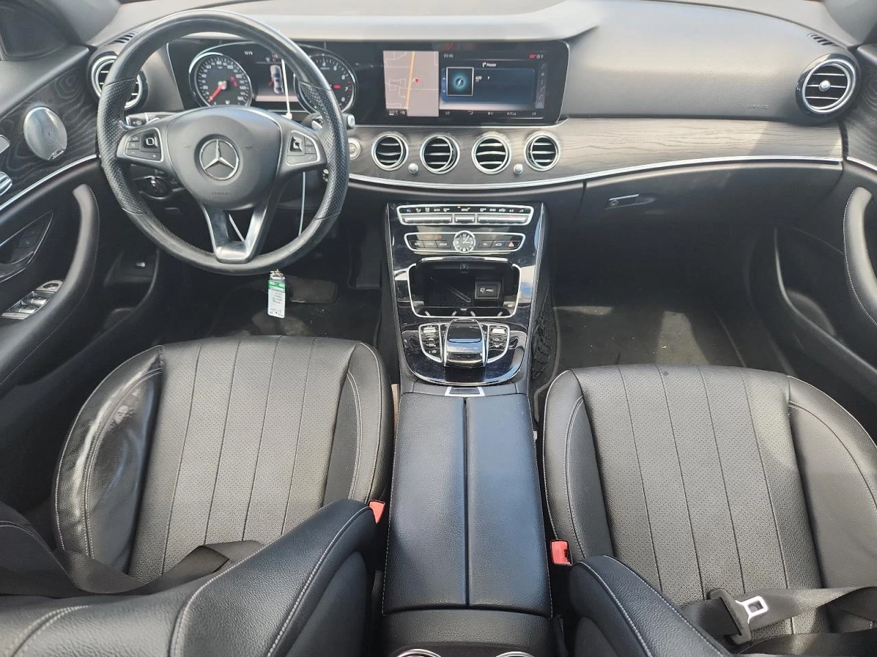 Mercedes-Benz E 300 4matic - изображение 8
