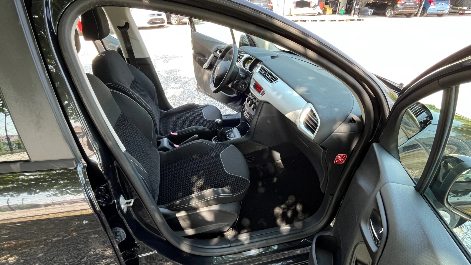 Citroen C3 1.4 75000  | Mobile.bg   11