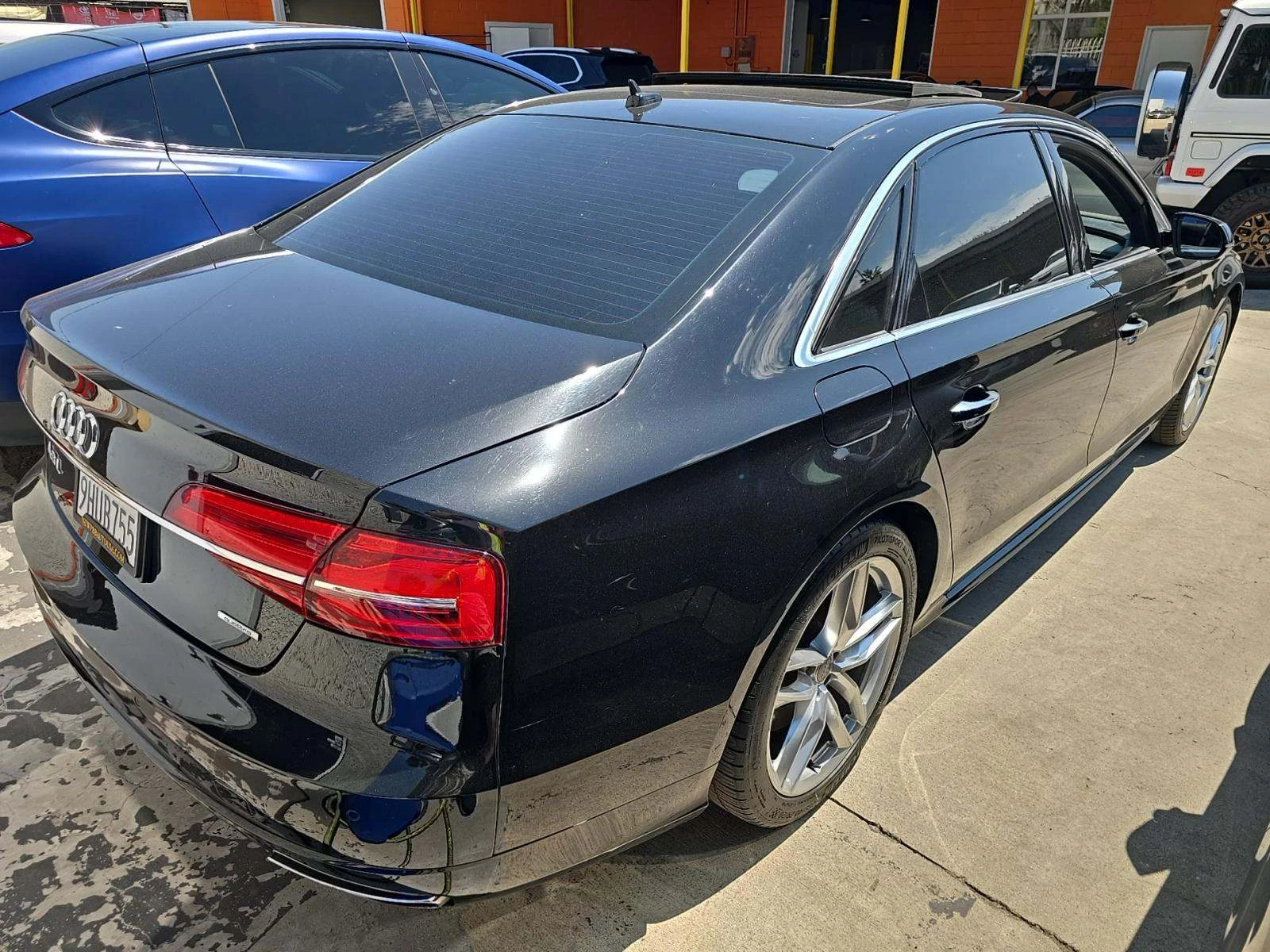 Audi A8 * CARFAX* БЕЗ ПЪРВОНАЧАЛНА*  - изображение 3