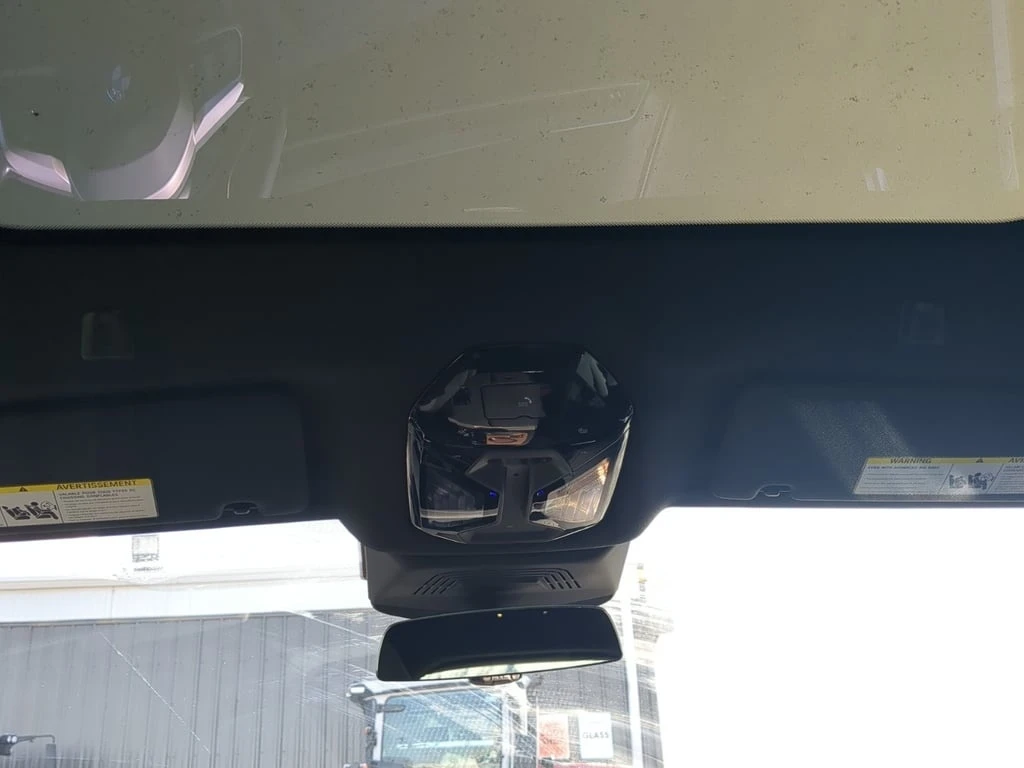 BMW iX XDRIVE50  CARFAX | Mobile.bg � ����������� 12