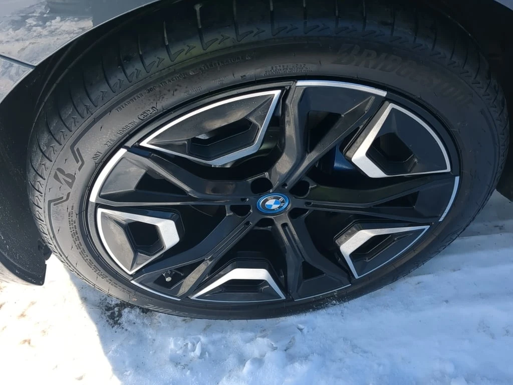 BMW iX XDRIVE50  CARFAX | Mobile.bg � ����������� 6