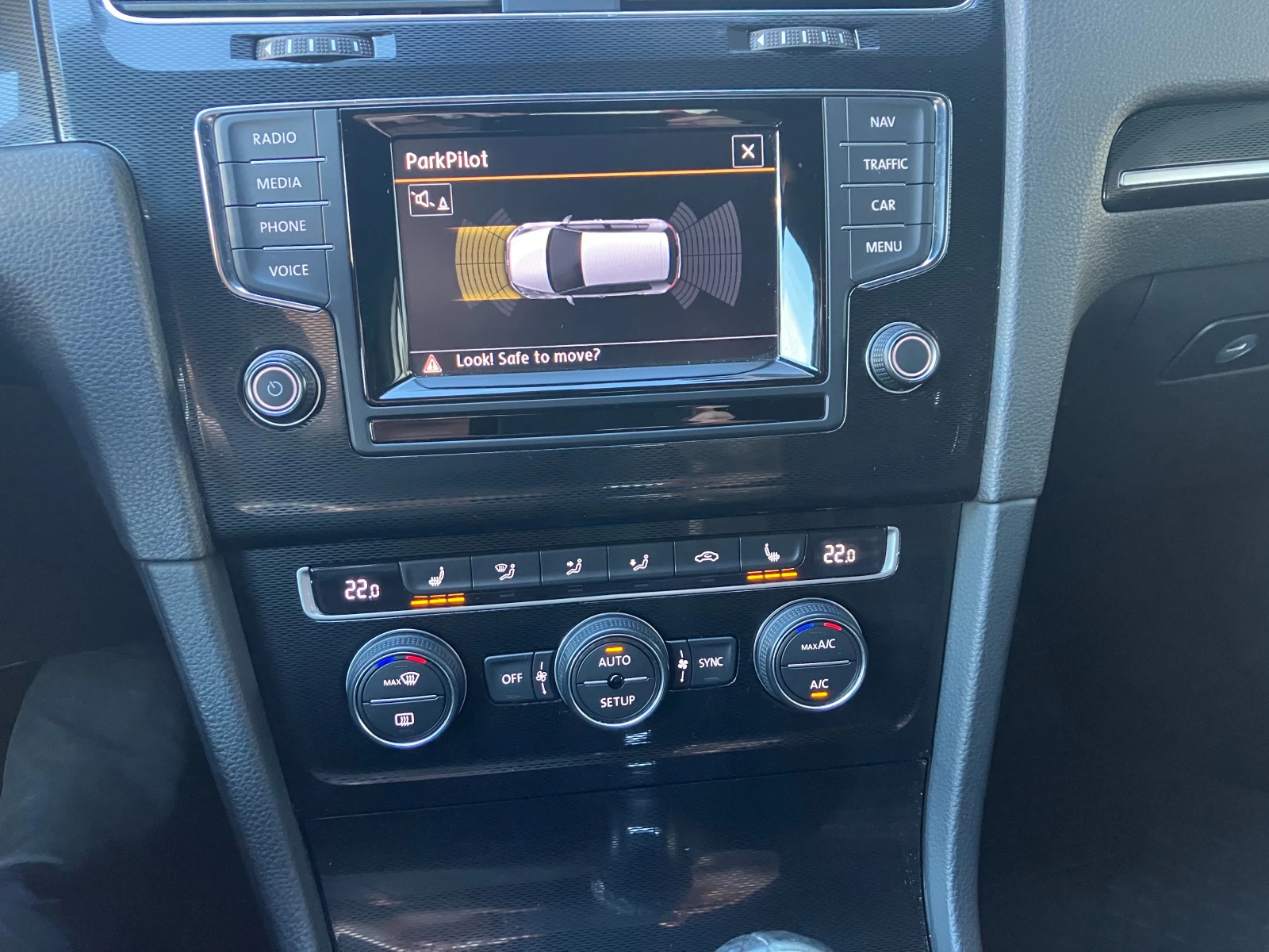 VW Golf GTI Performance Германия, снимка 11 - Автомобили и джипове - 53734962