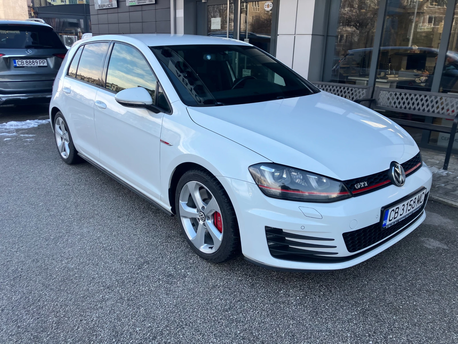 VW Golf GTI Performance Германия, снимка 4 - Автомобили и джипове - 53734962