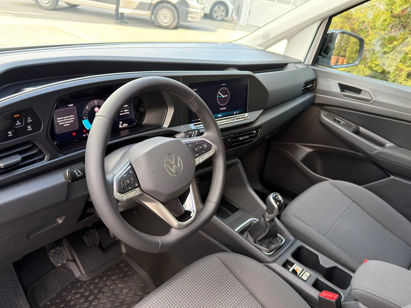 VW Caddy TDI 5 места - изображение 6