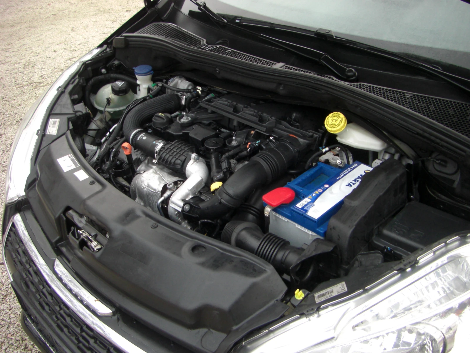 Peugeot 208 1.4HDI NAVI EURO 5B, снимка 17 - Автомобили и джипове - 53932611