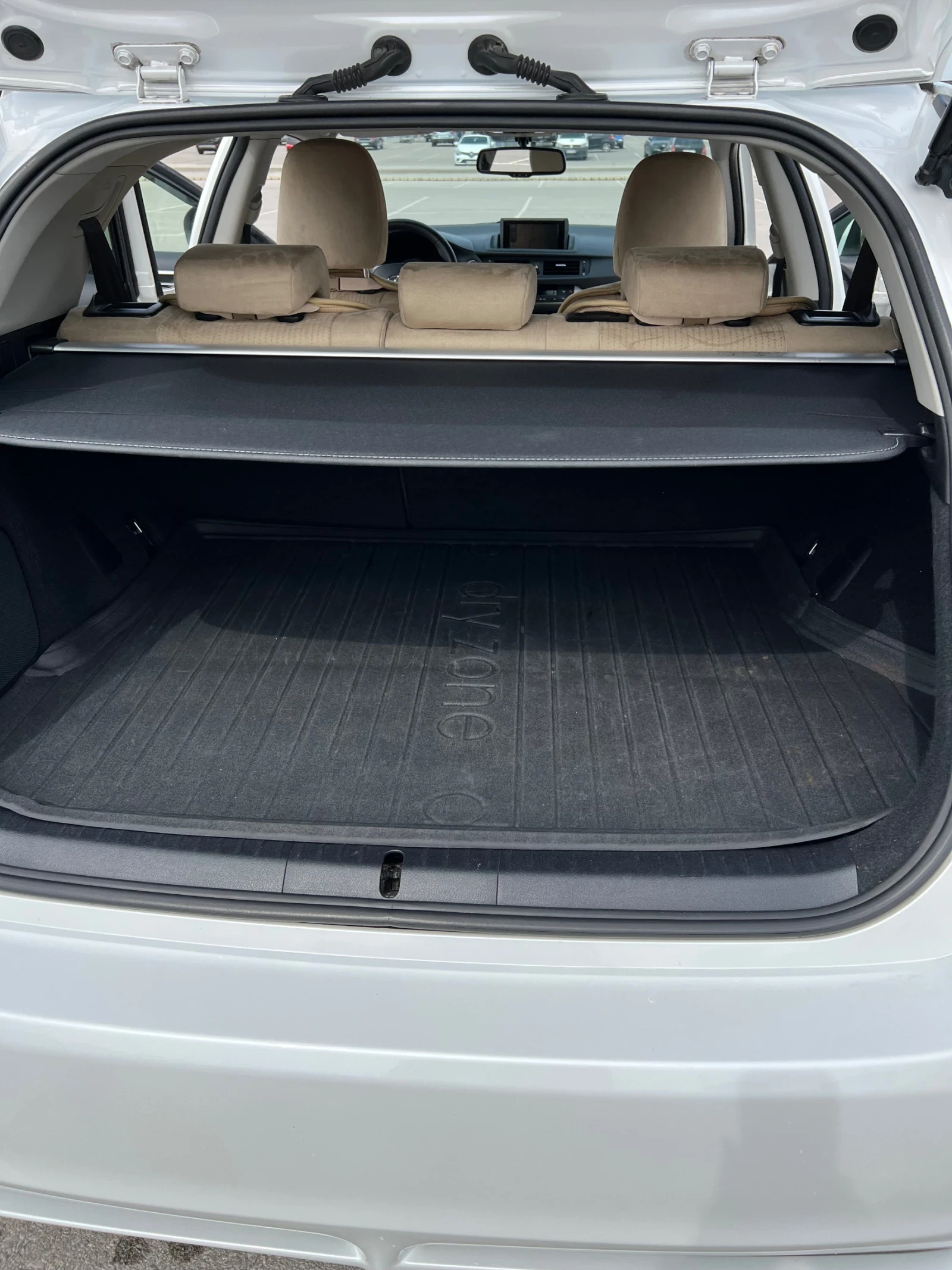 Lexus CT 200h, снимка 14 - Автомобили и джипове - 54209340