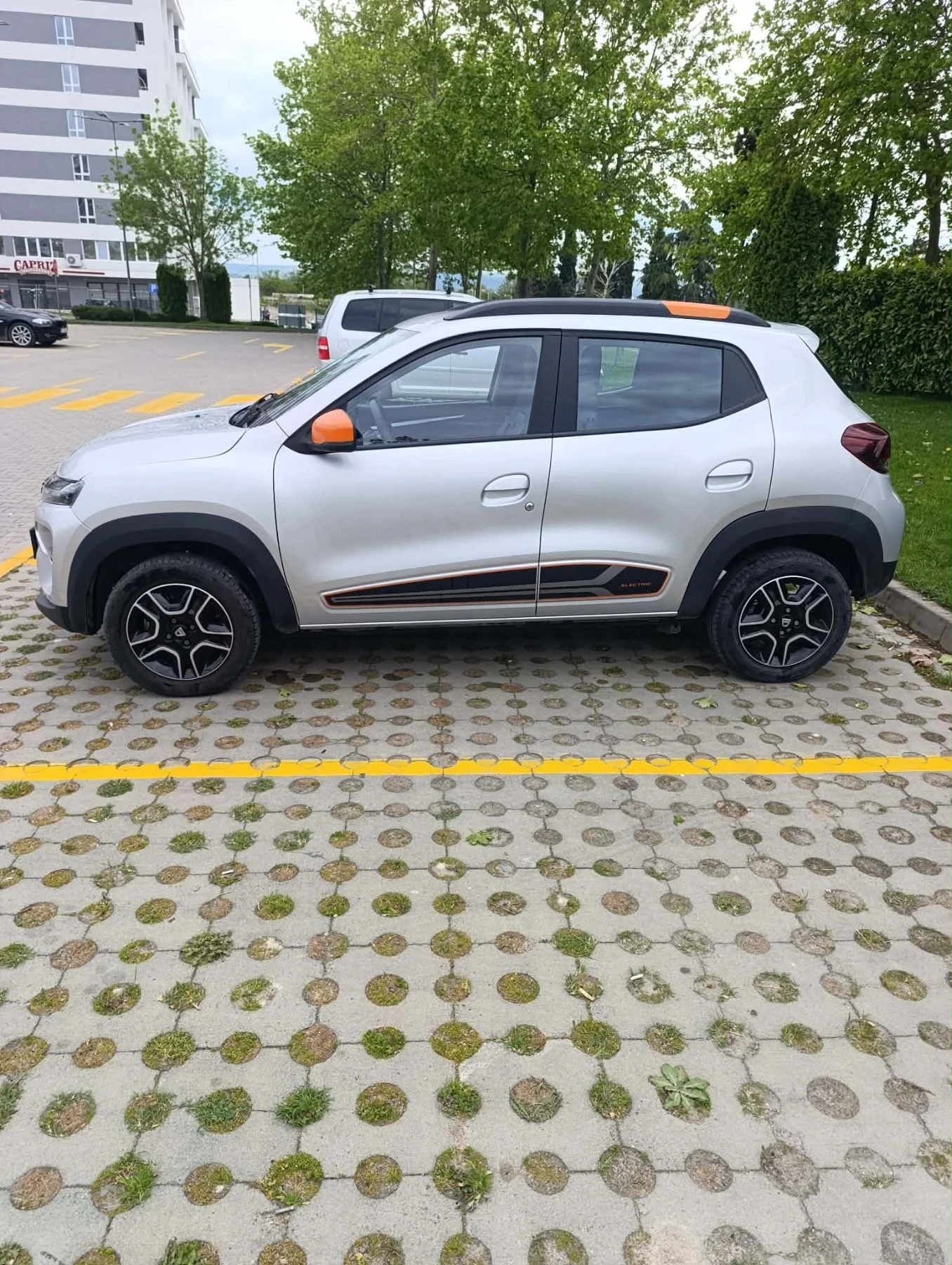 Dacia Spring, снимка 9 - Автомобили и джипове - 54568621