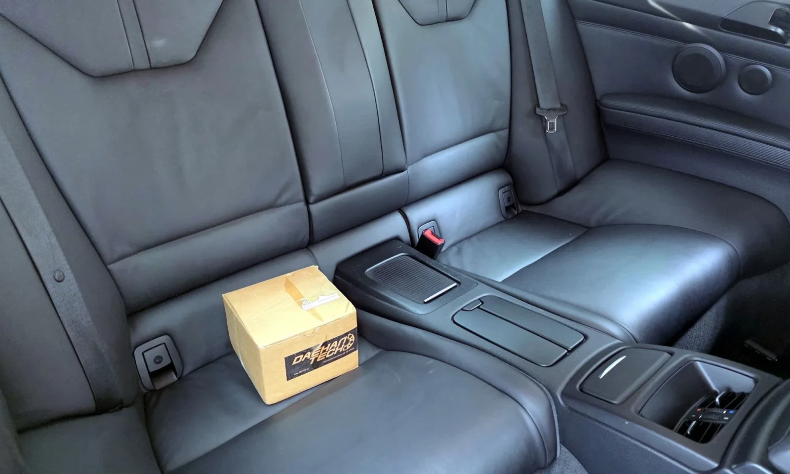 BMW M3 E92 4.0 V8 420к.с. * M DCT * CARBON * 159х.км , снимка 11 - Автомобили и джипове - 54836998