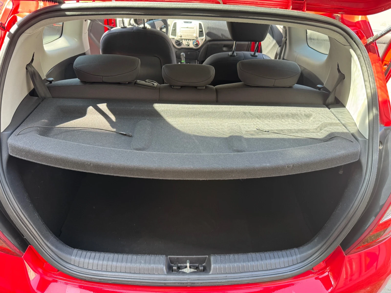 Hyundai I20 Бензин 1.2, снимка 12 - Автомобили и джипове - 54846824