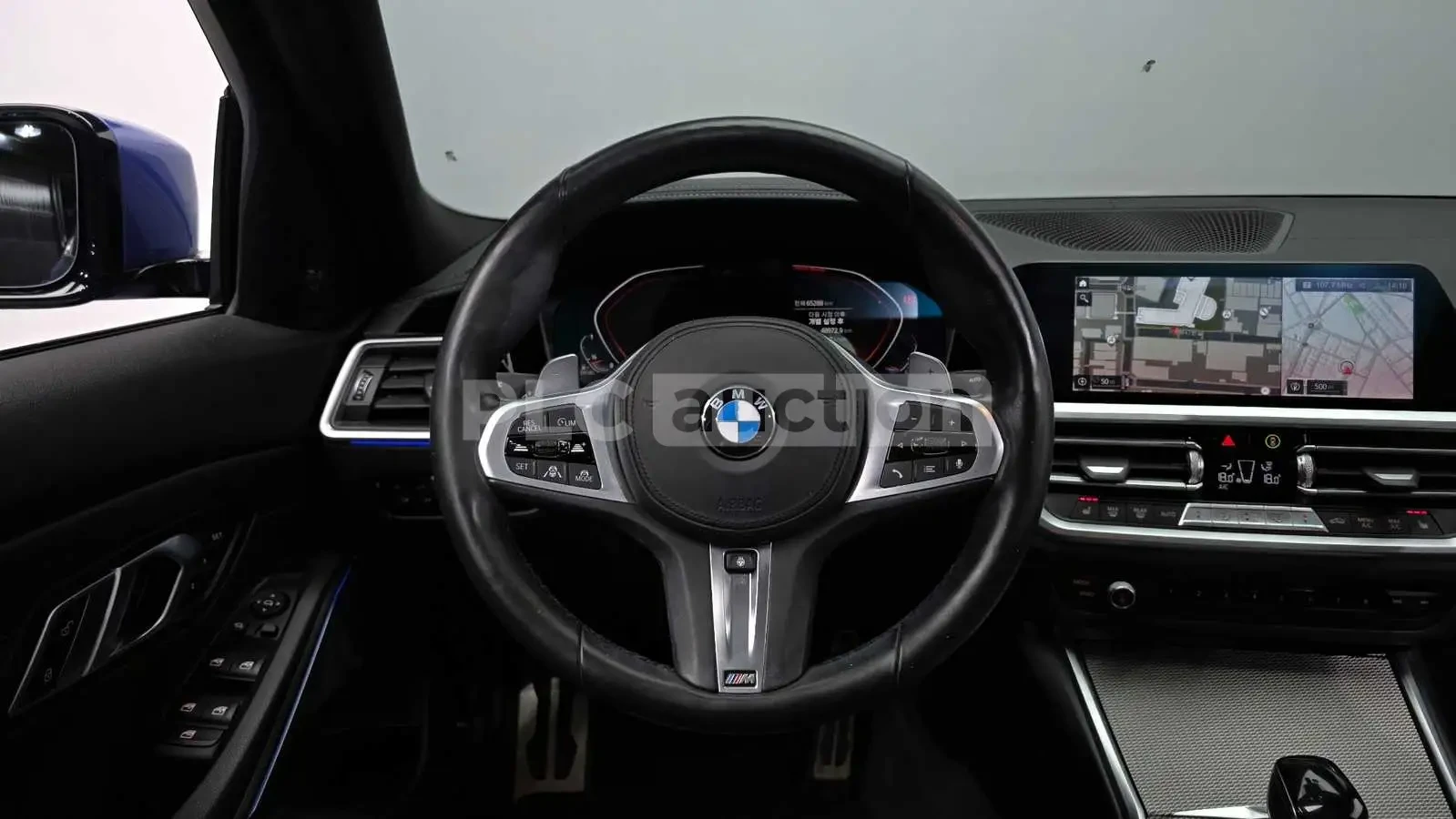 BMW 320 HEAD-UP * ПОДГРЕВИ * ПАНО * АВТОКРЕДИТ, снимка 13 - Автомобили и джипове - 55033698