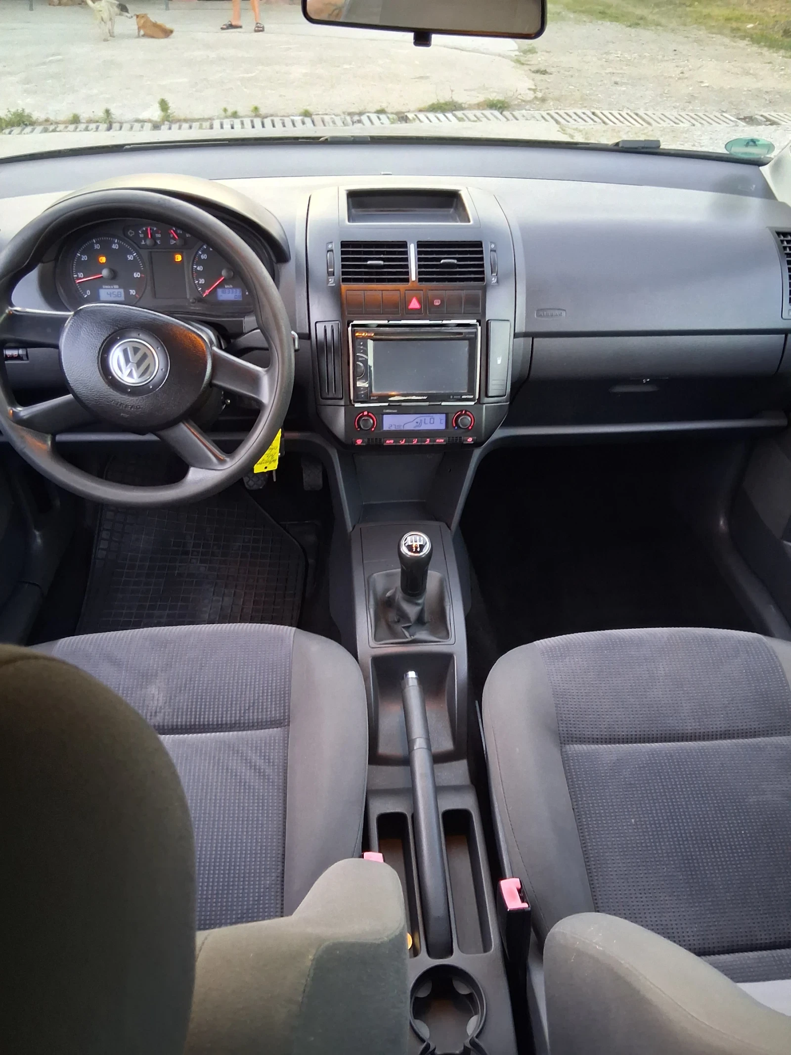 VW Polo 1.4i, снимка 10 - Автомобили и джипове - 55075195