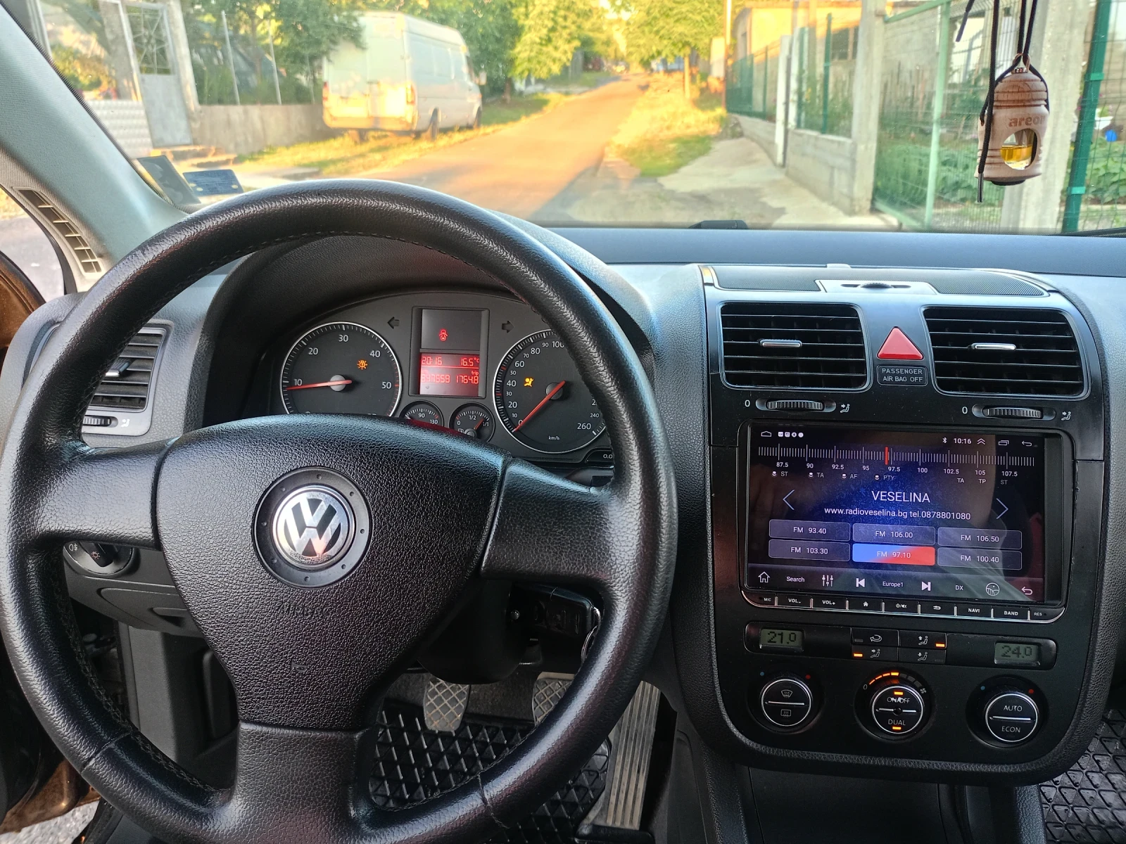 VW Jetta 1.9 тди , снимка 3 - Автомобили и джипове - 55224775