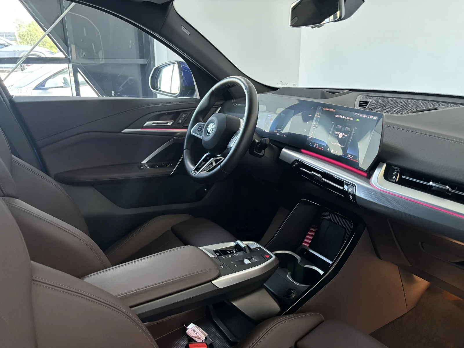 BMW iX2 Mpaket!!!204кс!!!, снимка 17 - Автомобили и джипове - 55674232