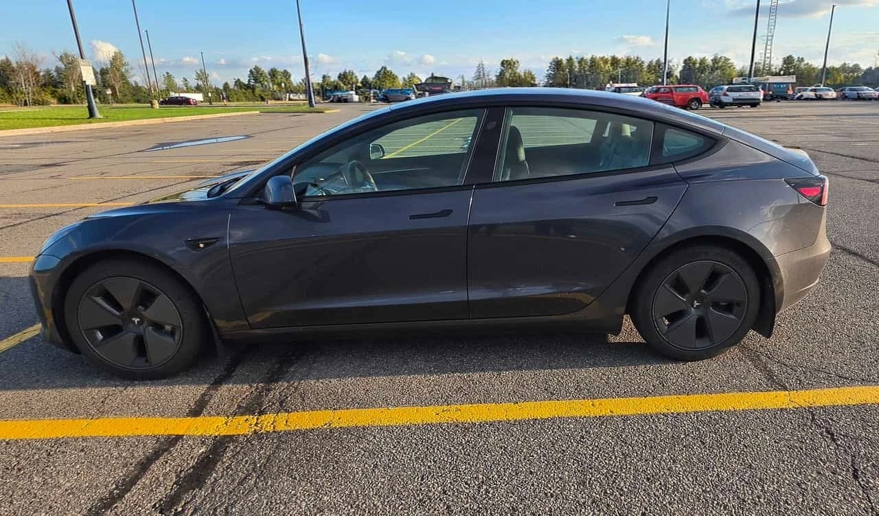 Tesla Model 3 * Long Range * CARFAX * ОПЦИЯ ЗА ФИНАНСИРАНЕ, снимка 4 - Автомобили и джипове - 55739917