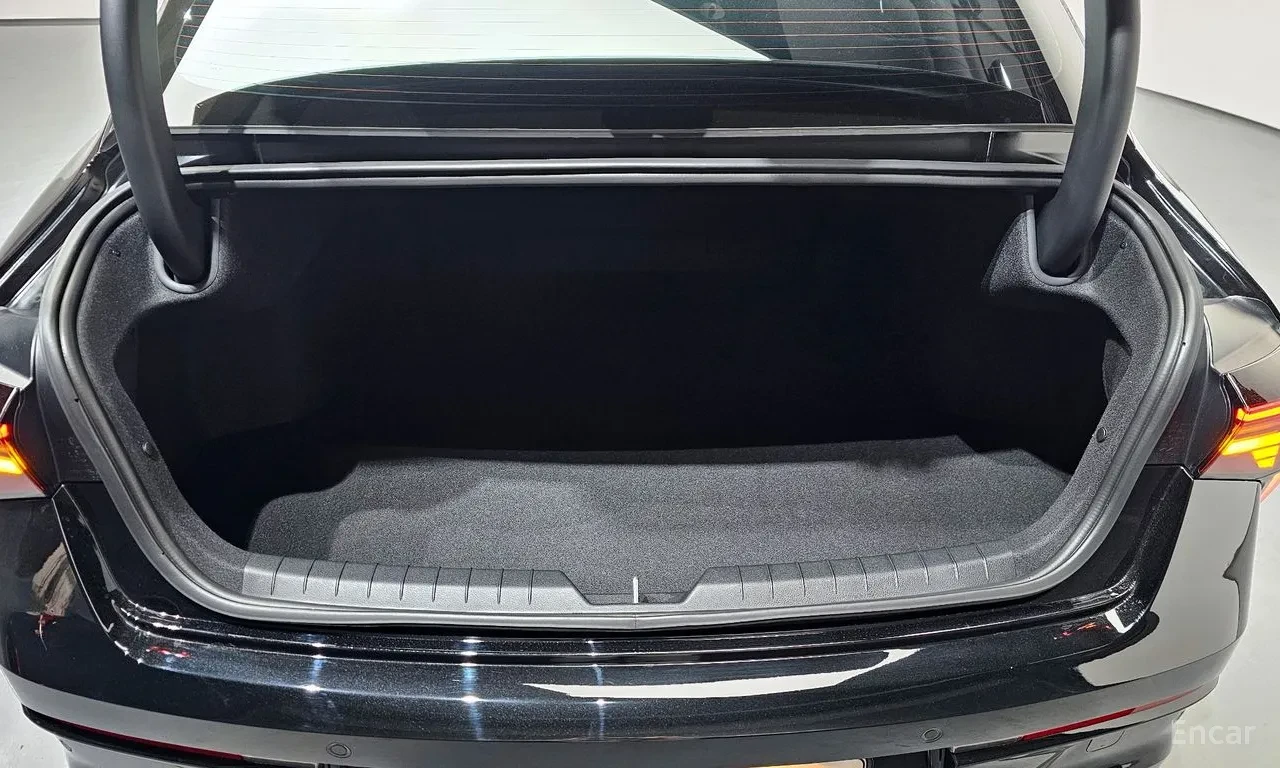 Kia K5 SIGNATURE| DISTRO| HUD| ОБДУХ| 360| БЕЗ ИНЦИДЕНТИ , снимка 15 - Автомобили и джипове - 55960202