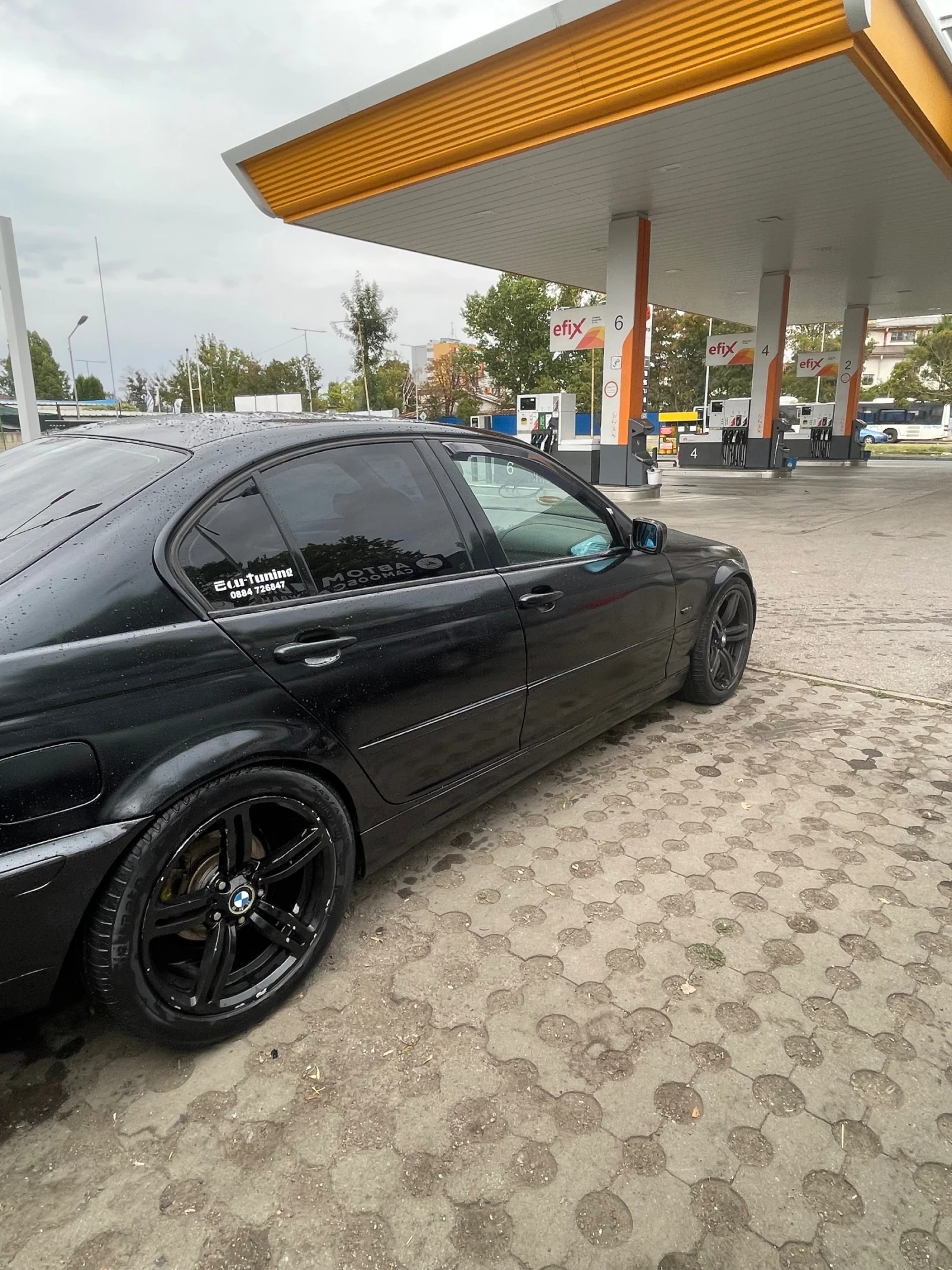 BMW 320, снимка 12 - Автомобили и джипове - 56238518