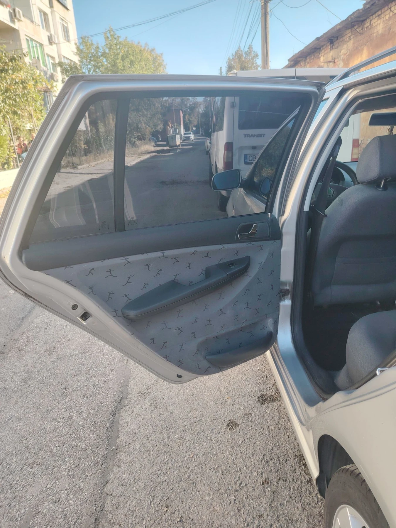 Skoda Fabia 1.4 16V, снимка 8 - Автомобили и джипове - 56641540